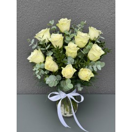 PAŞABAHÇE VAZODA 11'LI BEYAZ GÜL